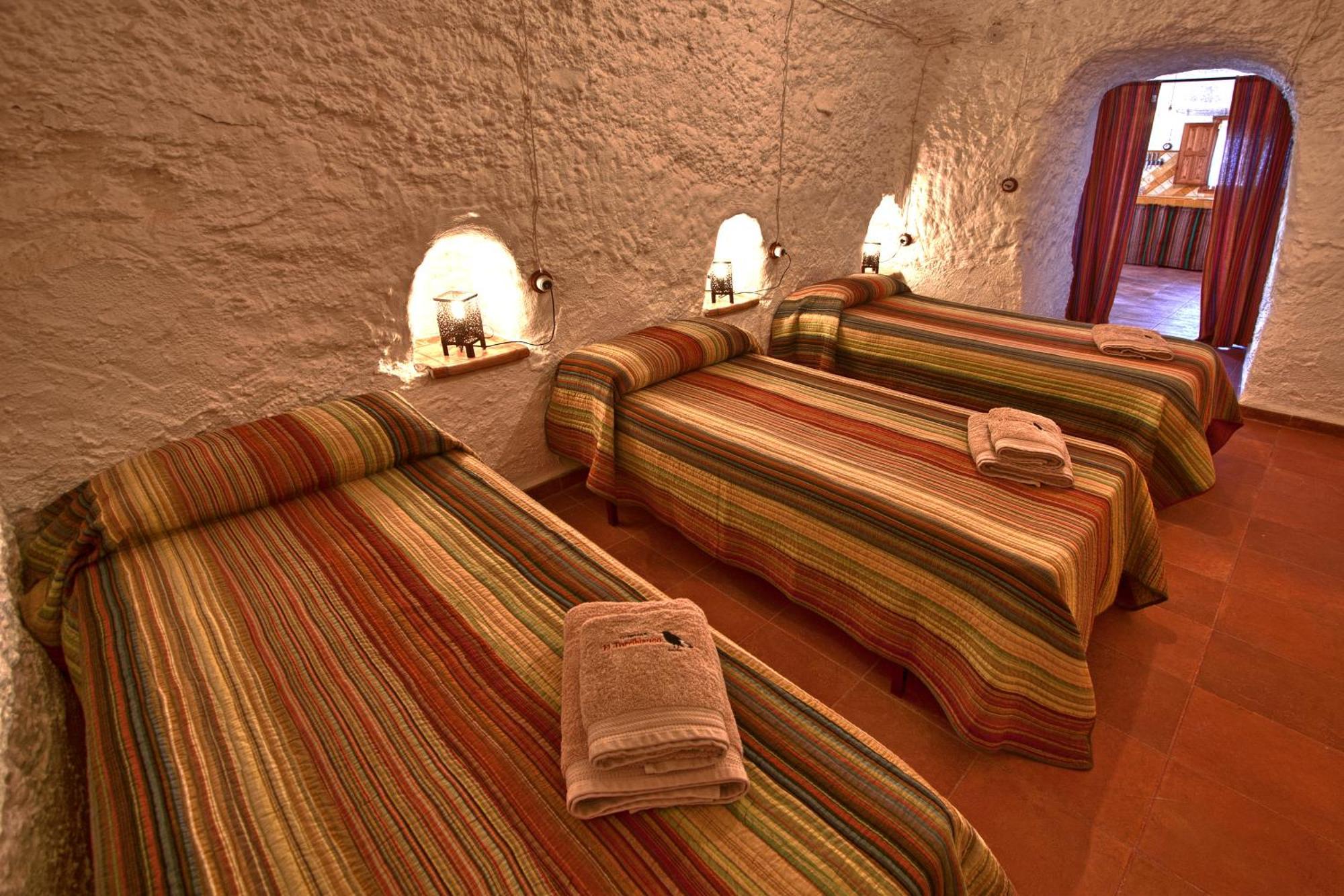 Hostal Cuevas el Torriblanco Gorafe Exterior foto