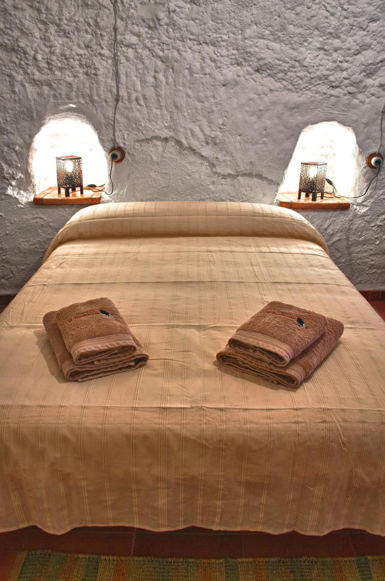 Hostal Cuevas el Torriblanco Gorafe Exterior foto