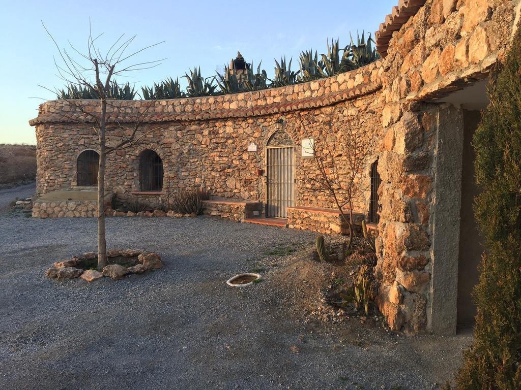Hostal Cuevas el Torriblanco Gorafe Exterior foto